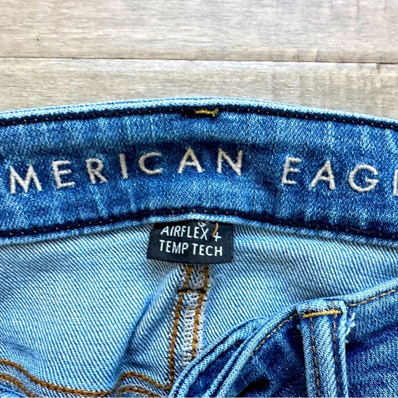 American Eagle Airflex + Temp Tech jeans - Picture 4 of 5
